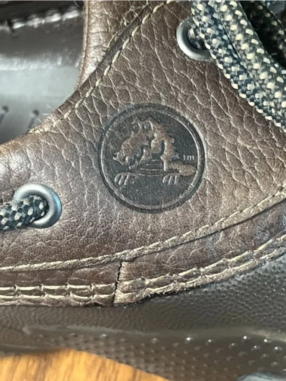 Crocs Islander Pitcrew Boat Shoe Brown Leather 10 Resort Preppy Summer Gorp